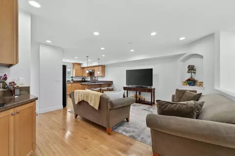 951 S Wolfe Rd, Sunnyvale, CA 94086