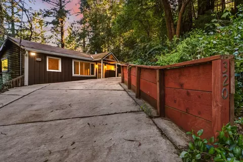 320 Fireside Rd, Boulder Creek, CA 95006
