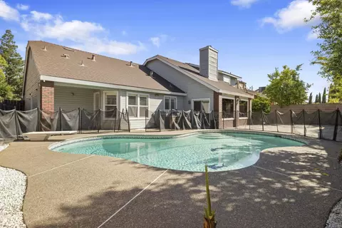 Exterior - 2604 Snyder Ave, Modesto, CA 95356 photo 4 of 6