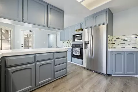 Kitchen - 2604 Snyder Ave, Modesto, CA 95356 photo 4 of 4
