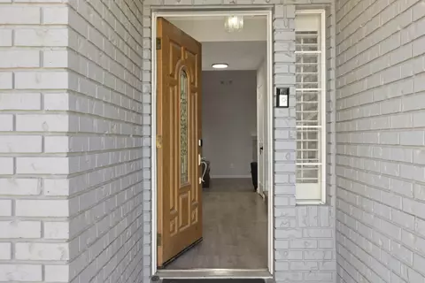 Entry Way - 2604 Snyder Ave, Modesto, CA 95356 photo 1 of 12