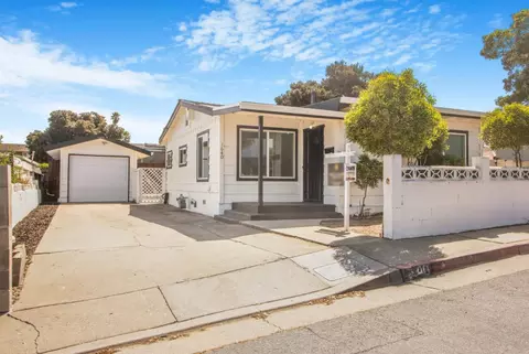 1640 Judson St, Seaside, CA 93955