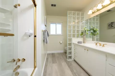 Bath - 1255 Tuolumne Rd, Millbrae, CA 94030 photo 2 of 3