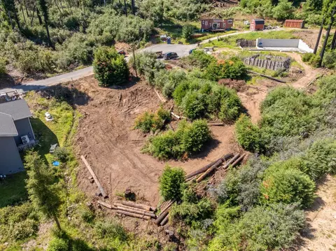 122 Cypress Tree Ln, Boulder Creek, CA 95006