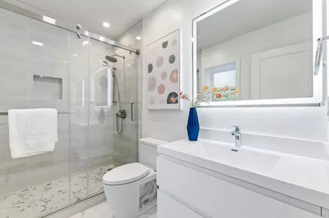 Bath - 3036 22nd Ave, San Francisco, CA 94132 photo 8 of 13