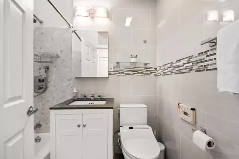 Bath - 54 Sunview Dr, San Francisco, CA 94131 photo 4 of 4