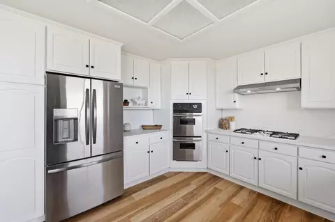Kitchen - 308 Farallon Ave, Pacifica, CA 94044 photo 4 of 5