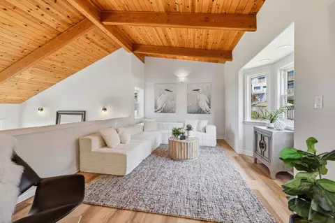 Living - 308 Farallon Ave, Pacifica, CA 94044 photo 4 of 4