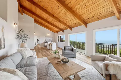 308 Farallon Ave, Pacifica, CA 94044