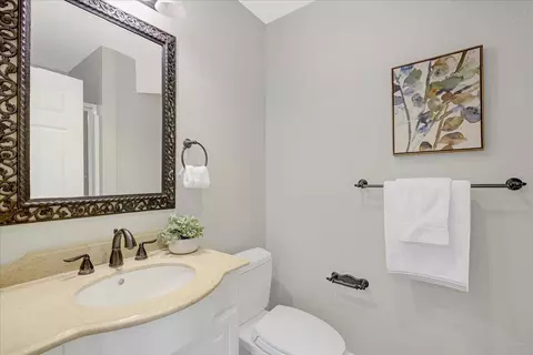 Bath - 4480 Peacock Ct, Dublin, CA 94568 photo 1 of 7