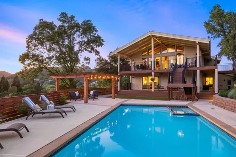 15208 Sycamore Dr, Morgan Hill, CA 95037