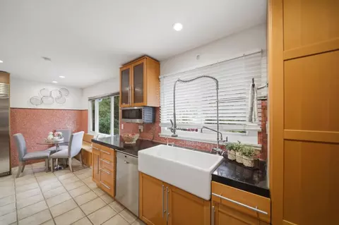 Kitchen - 1159 Barcelona Dr, Pacifica, CA 94044 photo 3 of 8