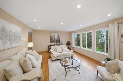 Living - 1159 Barcelona Dr, Pacifica, CA 94044 photo 2 of 7