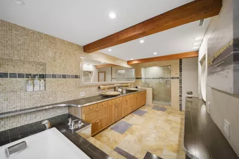 Bath - 1159 Barcelona Dr, Pacifica, CA 94044 photo 8 of 19