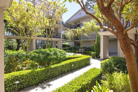 Exterior - 4 Ocean Pines Ln, Pebble Beach, CA 93953 photo 3 of 8