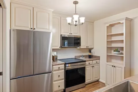 Kitchen - 4 Ocean Pines Ln, Pebble Beach, CA 93953 photo 1 of 4