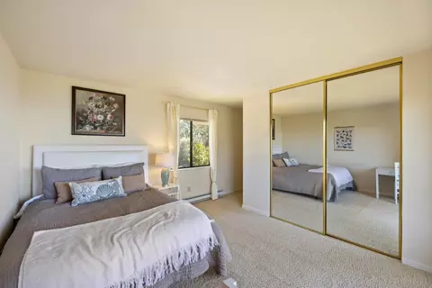 Bedroom - 4 Ocean Pines Ln, Pebble Beach, CA 93953 photo 6 of 7