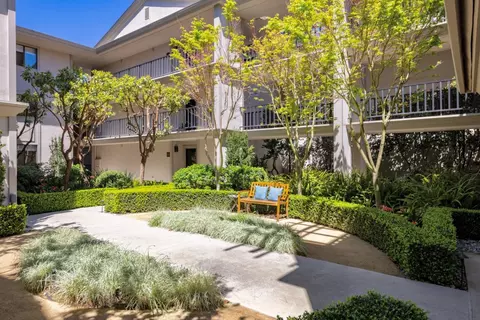 Exterior - 4 Ocean Pines Ln, Pebble Beach, CA 93953 photo 1 of 8