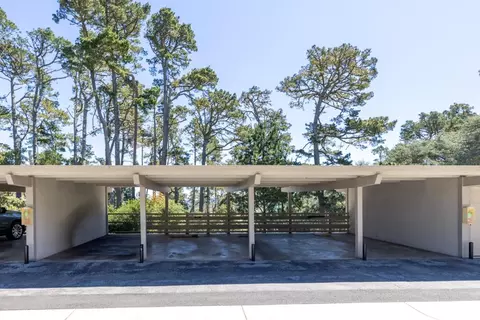 Exterior - 4 Ocean Pines Ln, Pebble Beach, CA 93953 photo 6 of 8