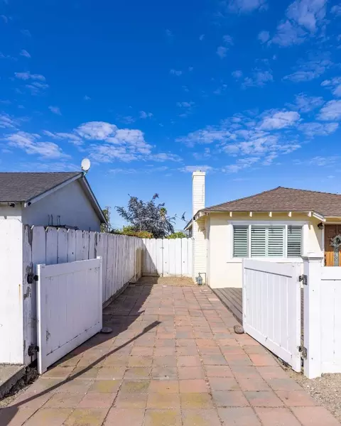 Exterior - 1425 Luxton St, Seaside, CA 93955 photo 3 of 6