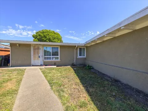 Exterior - 27894 Biscayne Ave, Hayward, CA 94544 photo 3 of 7