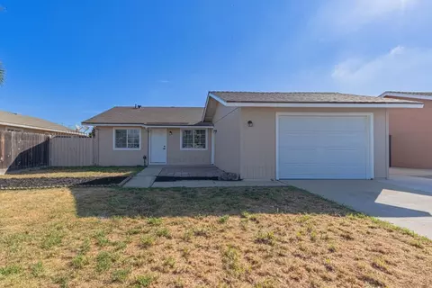 614 Maple St, King City, CA 93930
