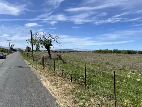 Pacheco Pass Hwy, Hollister, CA 95023