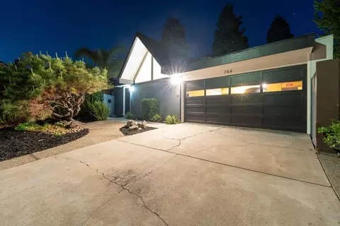 Exterior - 744 Jackpine Ct, Sunnyvale, CA 94086 photo 9 of 16