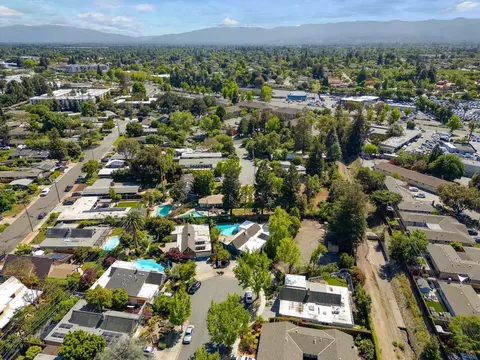 View/Area - 744 Jackpine Ct, Sunnyvale, CA 94086 photo 6 of 10