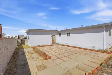 Exterior - 1140 Palm Ave, Seaside, CA 93955 photo 6 of 12