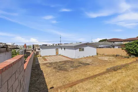 Exterior - 1140 Palm Ave, Seaside, CA 93955 photo 10 of 12