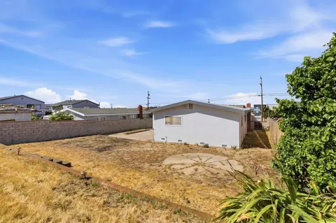 Exterior - 1140 Palm Ave, Seaside, CA 93955 photo 11 of 12