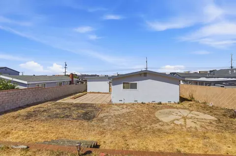 Exterior - 1140 Palm Ave, Seaside, CA 93955 photo 9 of 12