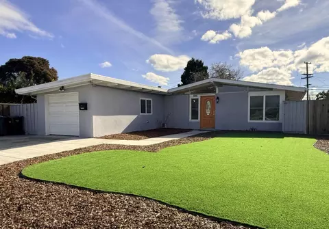 696 Lakehaven Dr, Sunnyvale, CA 94089