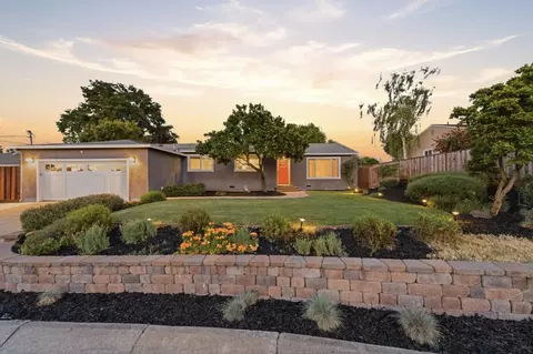 536 Coralie Dr, Walnut Creek, CA 94597