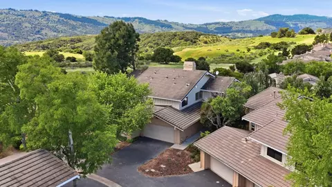 7 Lilly Ln, San Carlos, CA 94070