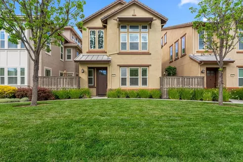 6076 Sunstone Dr, San Jose, CA 95123