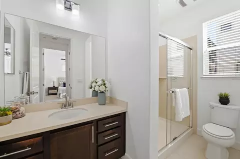 Bath - 4028 Freestone Pl, Hayward, CA 94541 photo 2 of 3