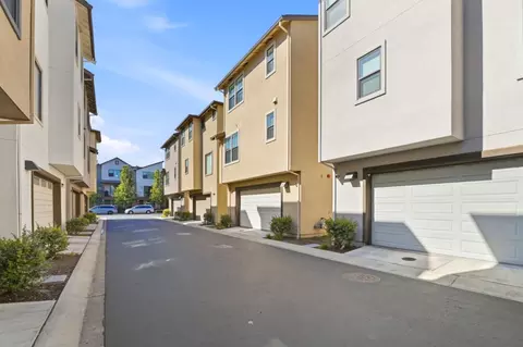 Exterior - 4028 Freestone Pl, Hayward, CA 94541 photo 9 of 9