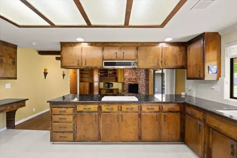 Kitchen - 1425 Winkle Dr, Chico, CA 95926 photo 4 of 9