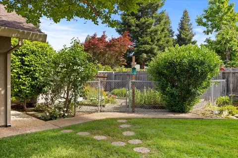Exterior - 1425 Winkle Dr, Chico, CA 95926 photo 6 of 11