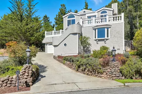 255 Thunderbird Dr, Aptos, CA 95003
