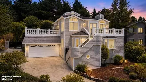 255 Thunderbird Dr, Aptos, CA 95003