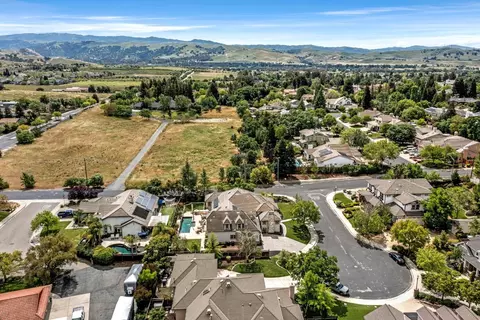 View/Area - 2188 Mclean Pl, Livermore, CA 94550 photo 13 of 14