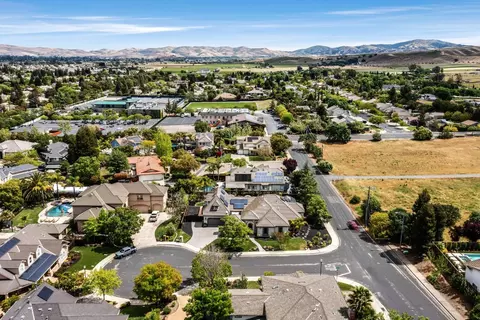 View/Area - 2188 Mclean Pl, Livermore, CA 94550 photo 11 of 14