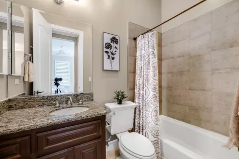 Bath - 2188 Mclean Pl, Livermore, CA 94550 photo 7 of 10