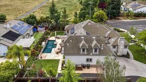 View/Area - 2188 Mclean Pl, Livermore, CA 94550 photo 6 of 14
