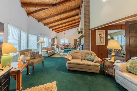 Living - 11763 Augusta Dr, Salinas, CA 93906 photo 3 of 4
