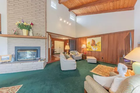 Living - 11763 Augusta Dr, Salinas, CA 93906 photo 2 of 4