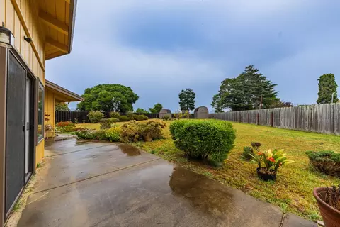 Exterior - 11763 Augusta Dr, Salinas, CA 93906 photo 2 of 8